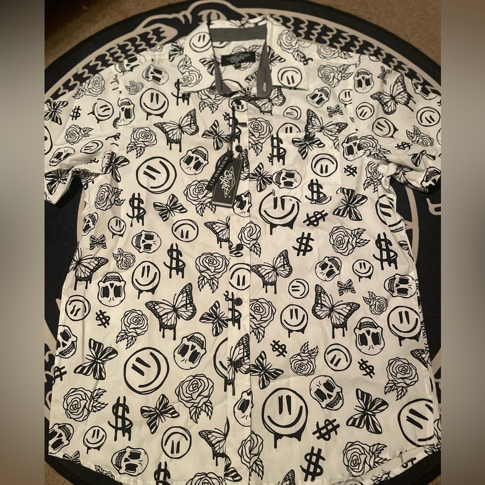 Eighty Eight Goth Print Collared Men’s Button Down Shirt Relaxed Fit Medium